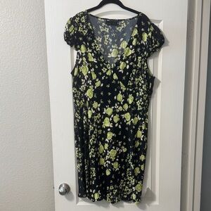 ASOS US 14 Floral V-Neck Midi Dress in Black and Green NWT